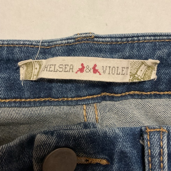 Chelsea & Violet Women’s Jeans Blue Wash Distressed - Picture 10 of 12